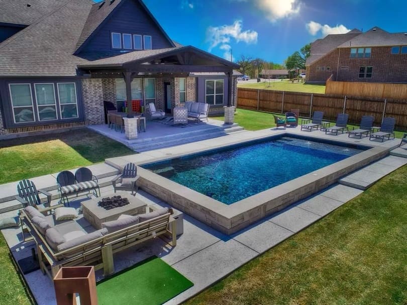 Swimming Pool Contractor