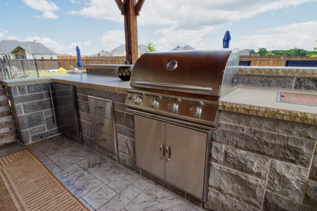 outdoor kitchen with grill