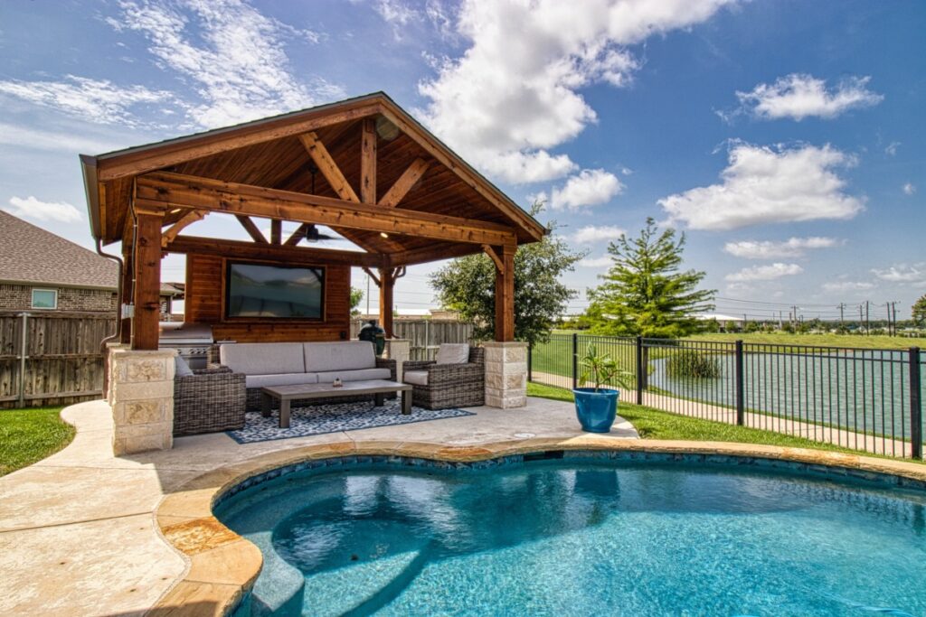 patio cover with outdoor seating and entertainment