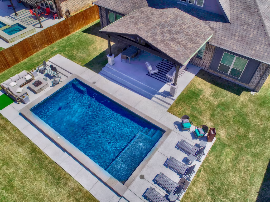 Luxury Custom Pools