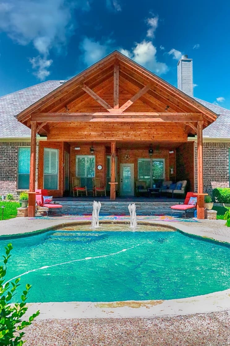 Custom Outdoor Living Space