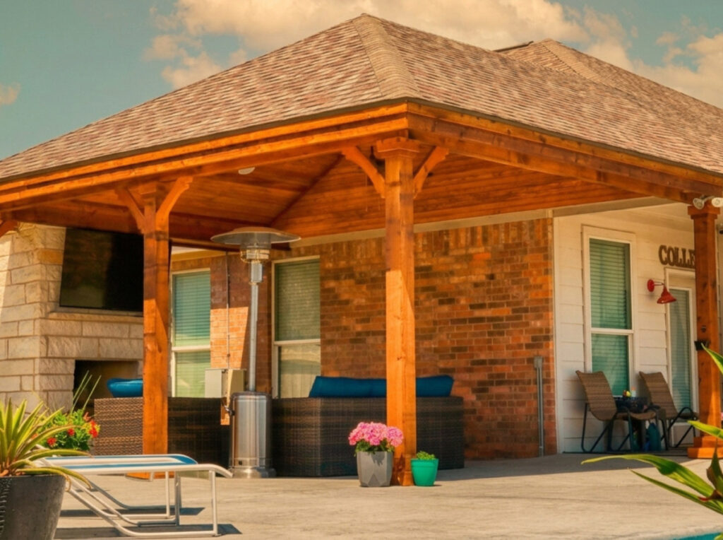 Attached vs. Freestanding Patio Covers: Which Is Right for Your DFW Backyard?